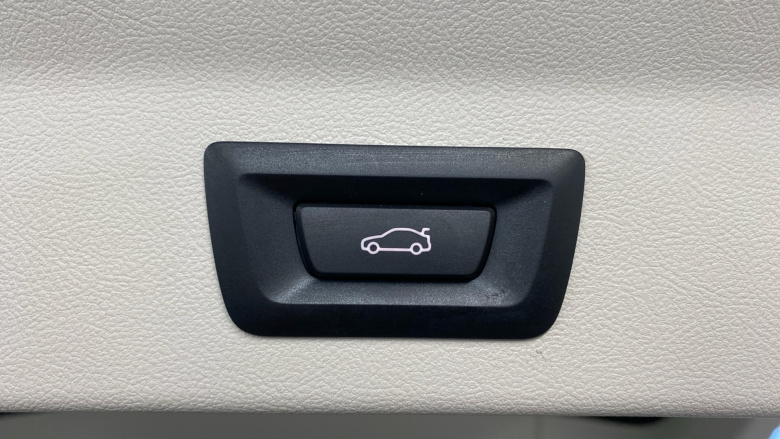 BMW X3 xDrive20i MHT xLine 5dr Step Auto Petrol Estate